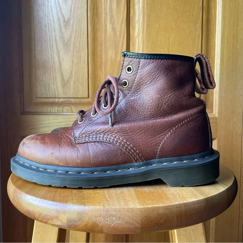 Vintage Dr. Doc Martens 23164 The Original Brown AirWair Mens 5 Womens 6